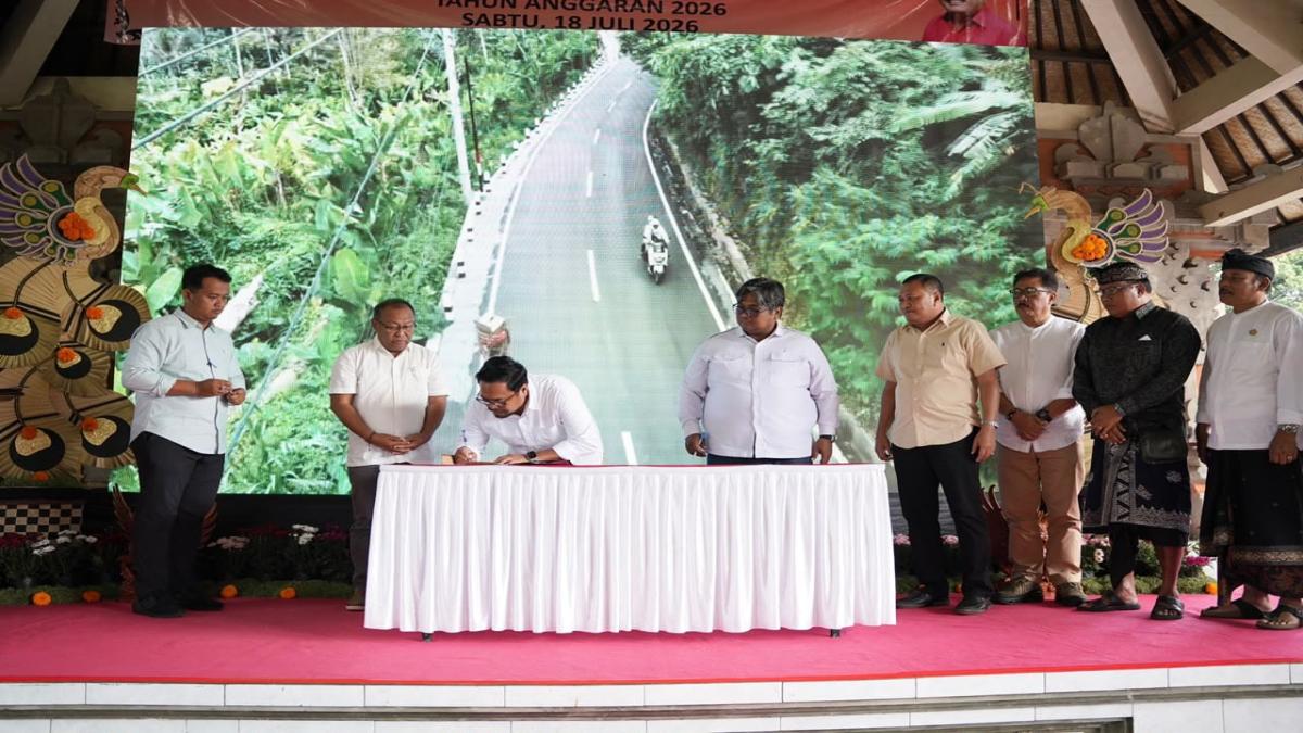 Pemkab Gianyar Mulai 36 Paket Perbaikan Jalan 2026, Kemantapan Jalan Ditarget Tembus 85 Persen