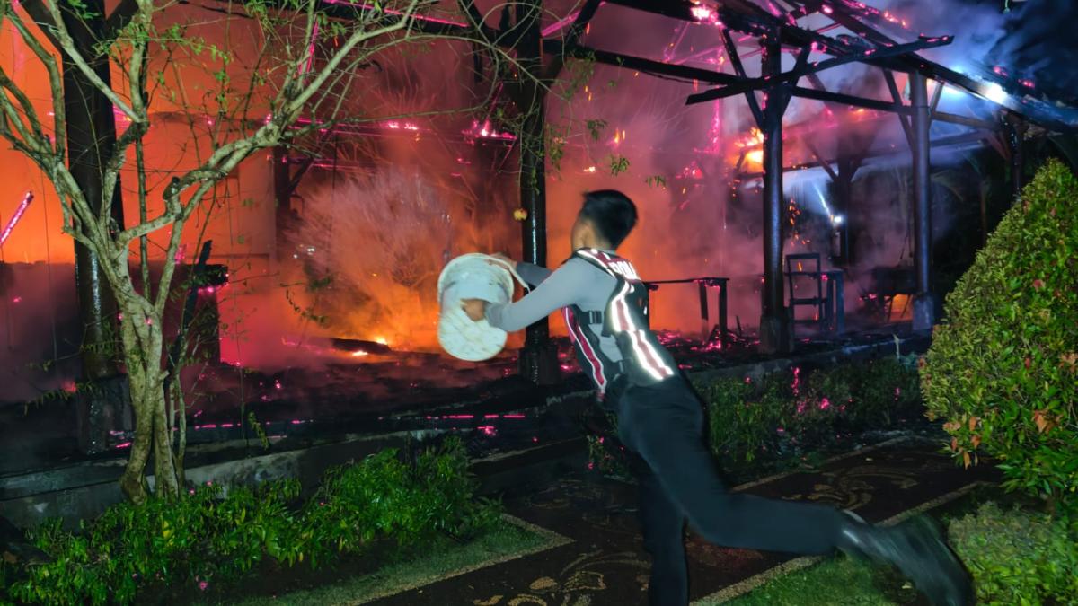 Restoran The Jingga Villas di Nusa Lembongan Terbakar Dini Hari, Kerugian Ditaksir Rp200 Juta
