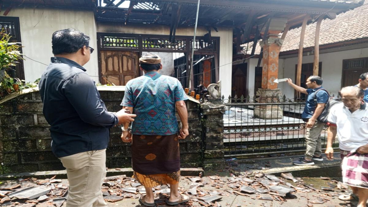 Rumah Terbakar, Pemilik Rumah Alami Gangguan Penglihatan Nyaris Terpanggang